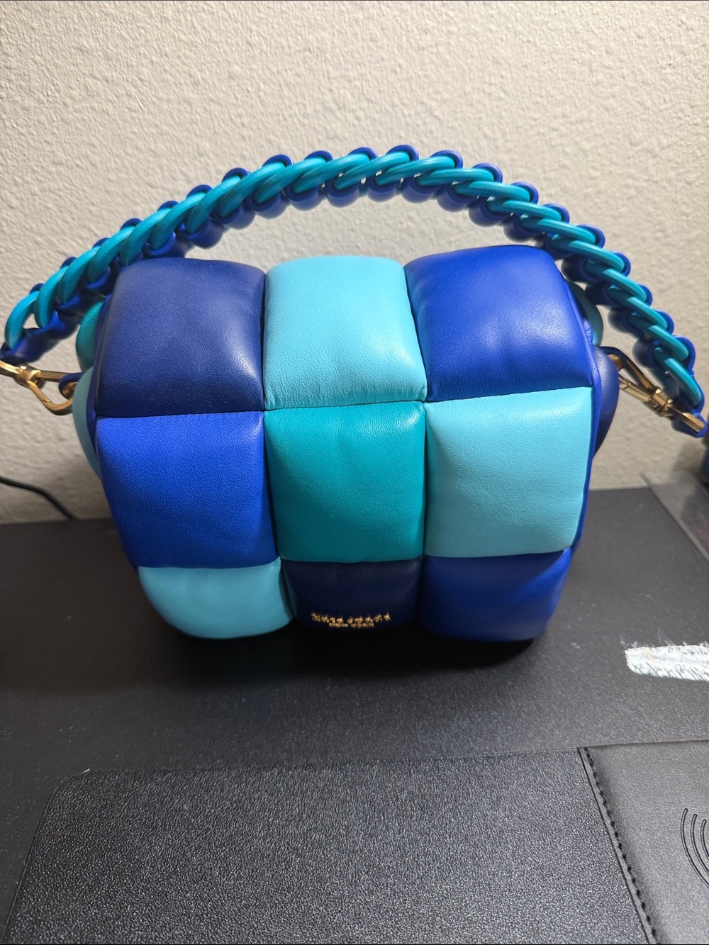 Kate spade boxy 3D bag
